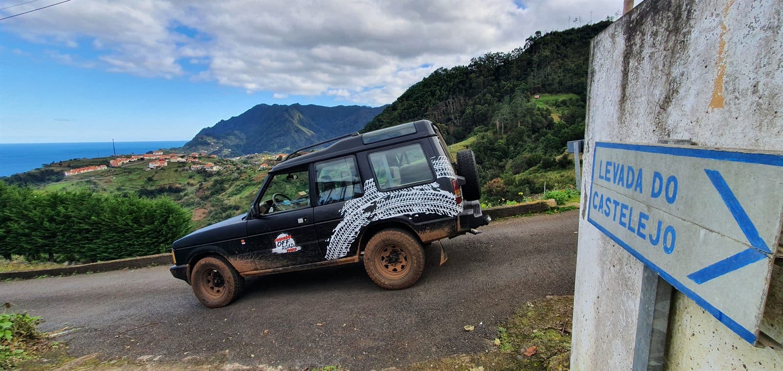 Land Rover Discovery above Madeira's north coast
